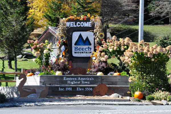 Beech Mountain sign